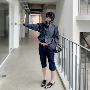 Slim fit, versatile contrasting red stitched three-point raw cow jeans for women